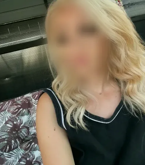 Anja, 30