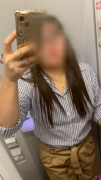 Isabella, 38