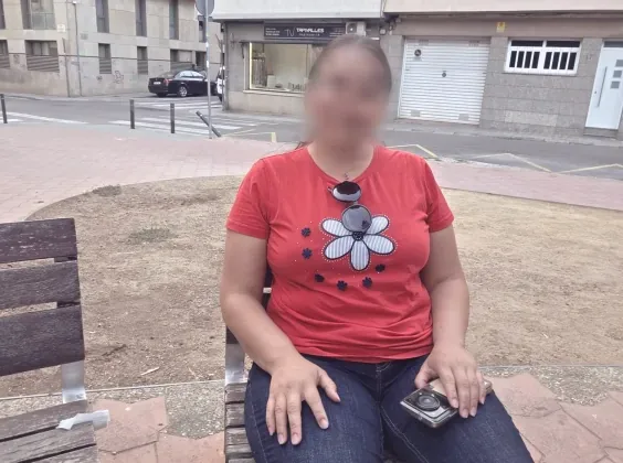 Melanie, 39