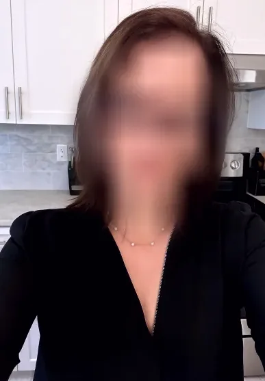 Sanja, 38