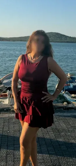 Selina, 30
